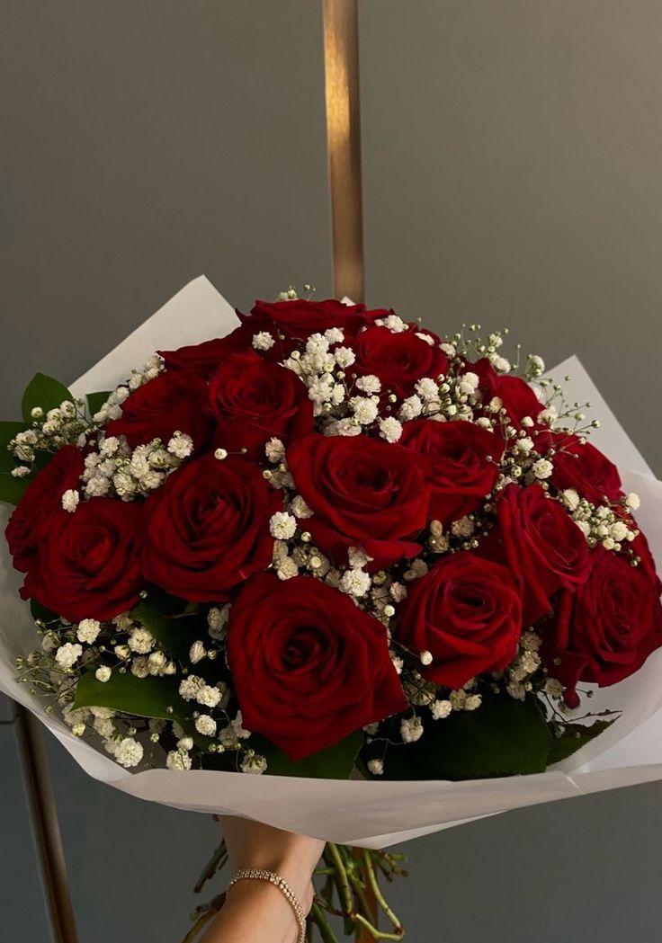 RidgeTrailQuartz workshop space where corporate flower arrangements are designed and prepared for business delivery